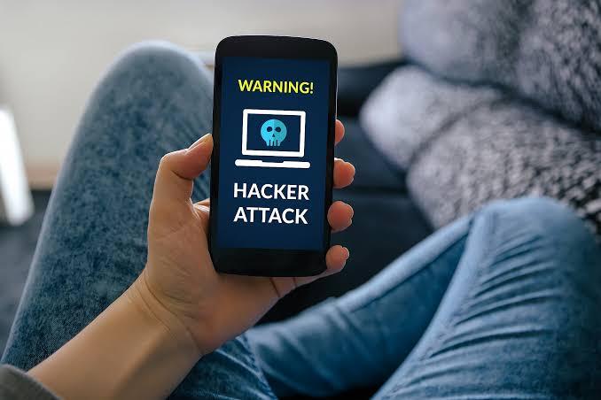 Tips menghindari serangan hacker pada smartphone